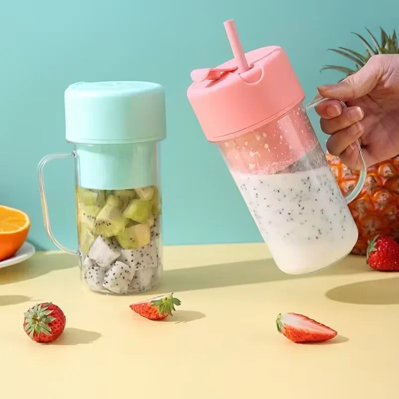 ポータブルUSB充電式300ml電動ジューサーカップ、ストロ - Portable Blender Usb Rechargeable のレビューと価格